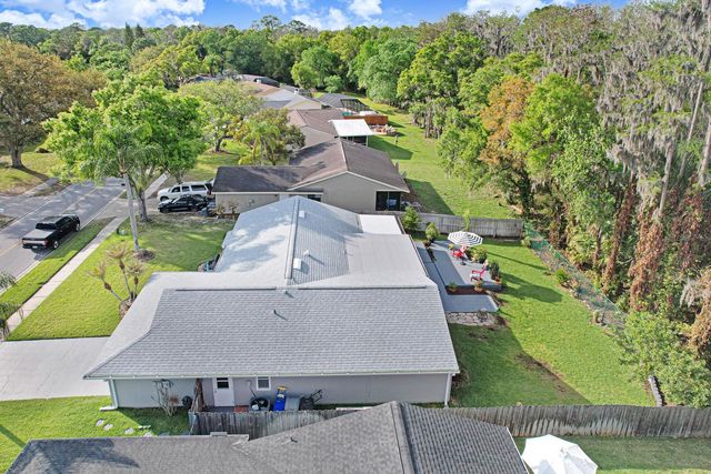 509 LAKEVIEW DRIVE, Oldsmar, FL 34677