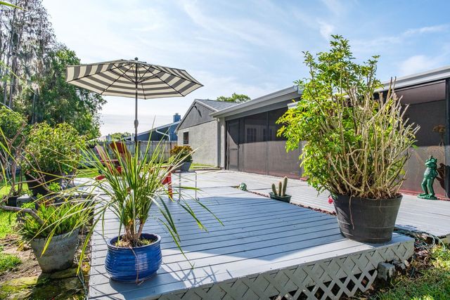 509 LAKEVIEW DRIVE, Oldsmar, FL 34677