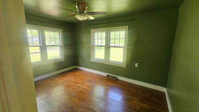 702 W Newman Avenue, Harrison, AR 72601