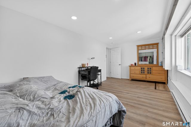 720 Baldwin Street, Waterbury, CT 06706