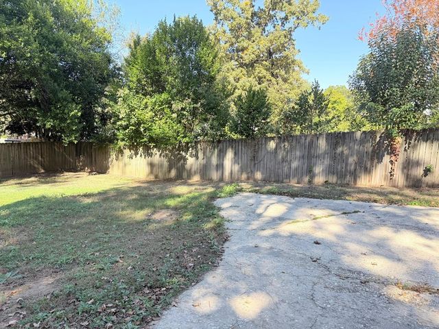 27 Ticknor Drive, Columbus, GA 31903