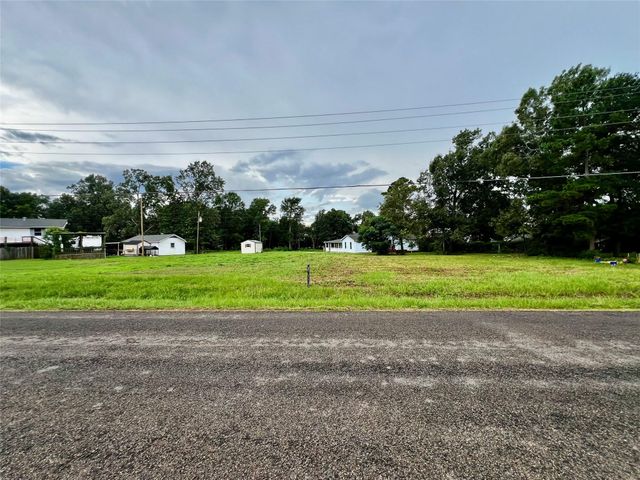 689 Indian Hill Boulevard, Livingston, TX 77351