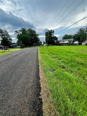 689 Indian Hill Boulevard, Livingston, TX 77351