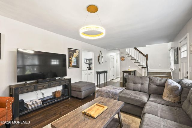 432 18th Avenue, Brick, NJ 08724