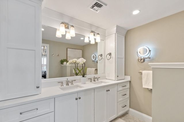 197 Eighth St 307, Boston, MA 02129