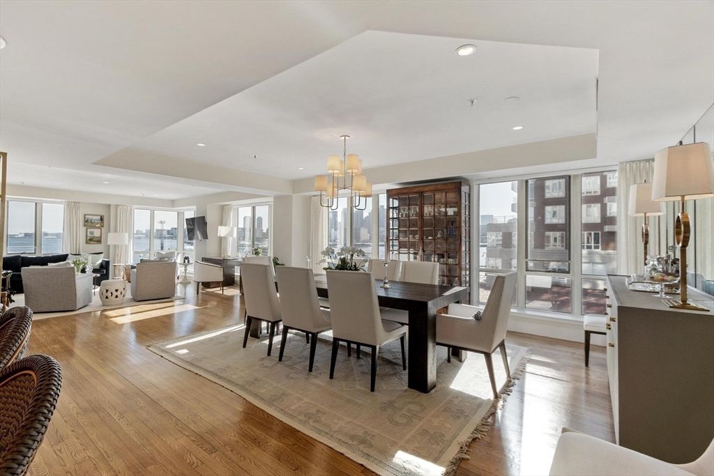 197 Eighth St 307, Boston, MA 02129