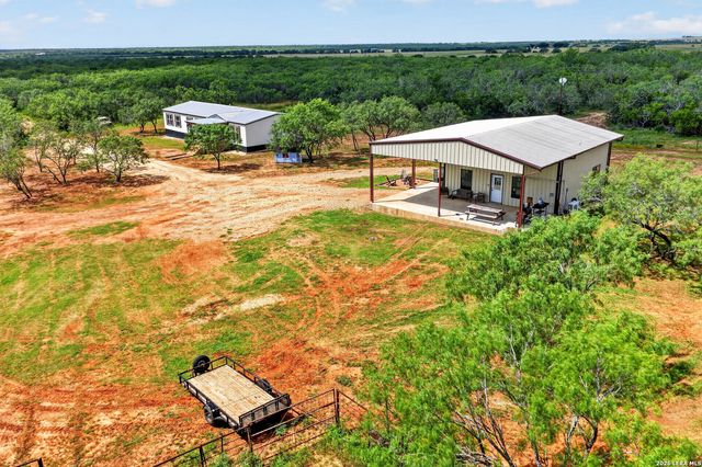 622 County Road 460, Stockdale, TX 78160