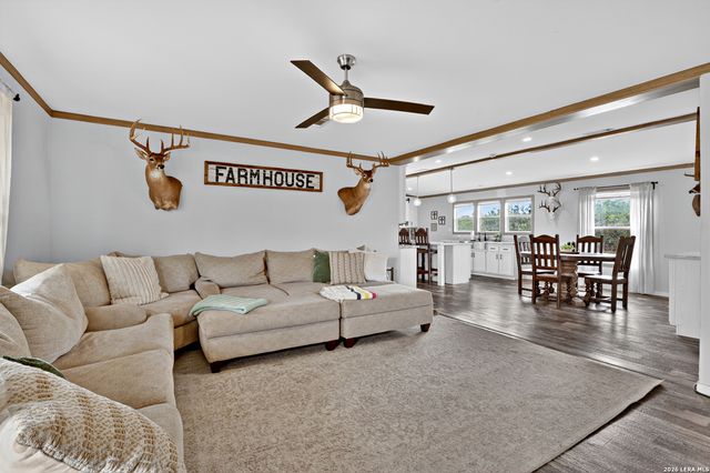 622 County Road 460, Stockdale, TX 78160