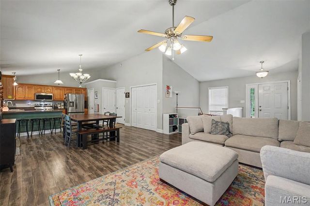 4483 Mockingbird Lane, Hillsboro, MO 63050
