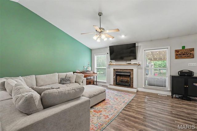 4483 Mockingbird Lane, Hillsboro, MO 63050