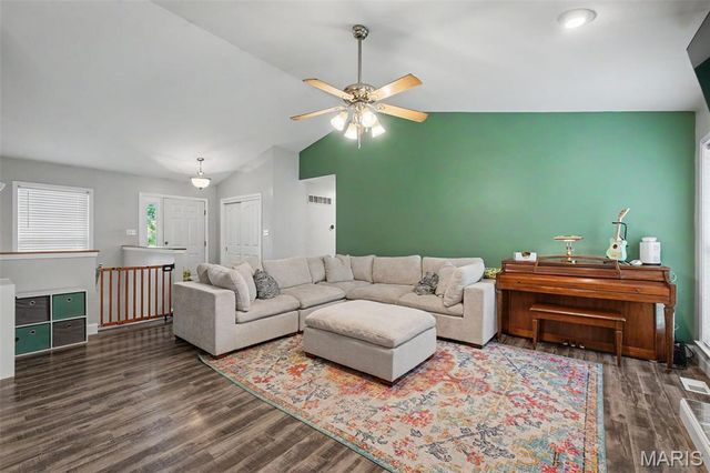 4483 Mockingbird Lane, Hillsboro, MO 63050