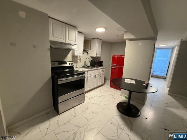 123 Haledon Avenue, Paterson, NJ 07522