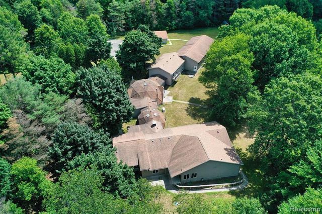 1295 Bald Eagle Lake Road, Ortonville, MI 48462