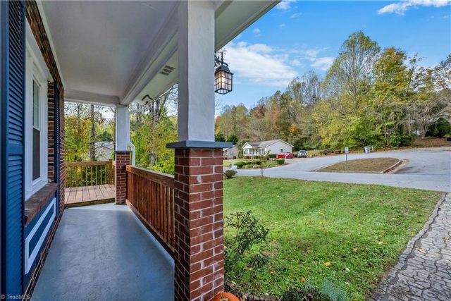 823 Queens NW Street, Lenoir, NC 28645