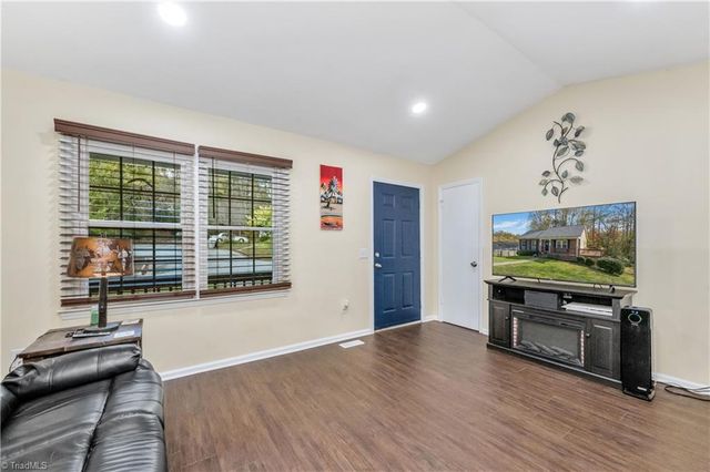 823 Queens NW Street, Lenoir, NC 28645