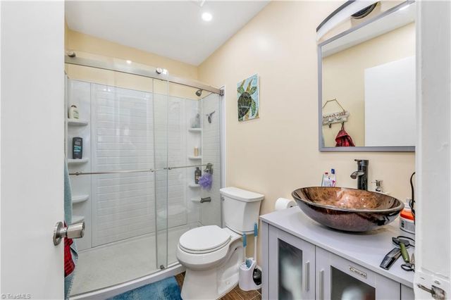 823 Queens NW Street, Lenoir, NC 28645