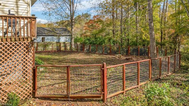 823 Queens NW Street, Lenoir, NC 28645