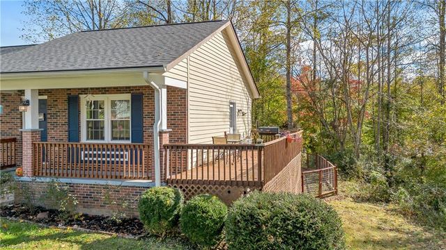 823 Queens NW Street, Lenoir, NC 28645