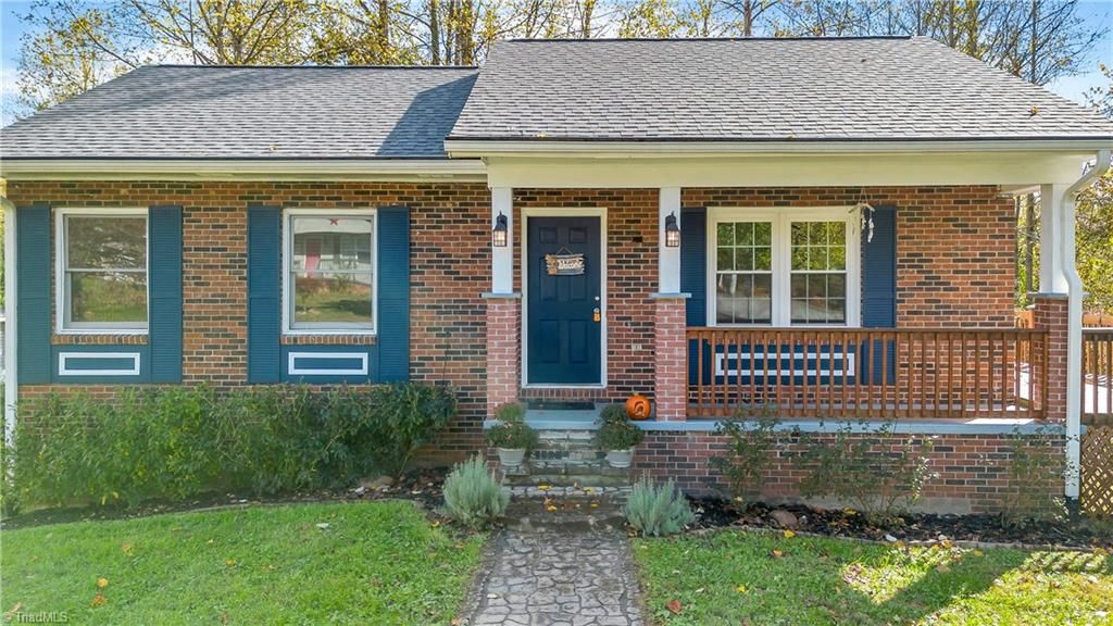 823 Queens NW Street, Lenoir, NC 28645