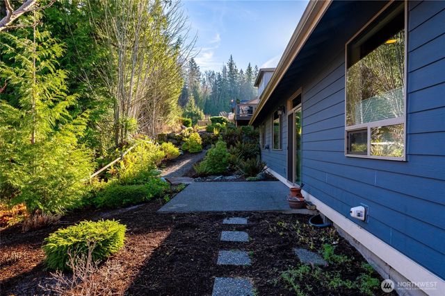 1166 Creekwood Lane, Bellingham, WA 98229