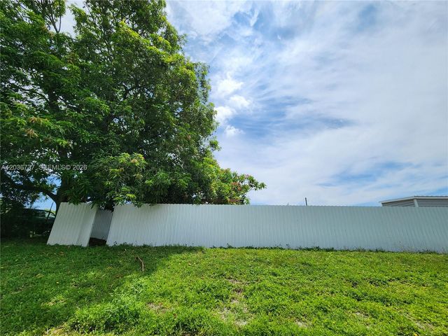 721 NW 33rd Avenue, Lauderhill, FL 33311