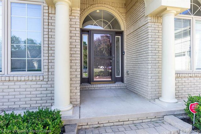 20695 Gaberty Drive, Clinton Township, MI 48038
