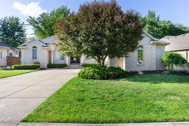 20695 Gaberty Drive, Clinton Township, MI 48038