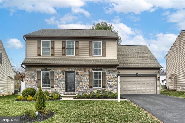 49 HAMLET CIR, Mechanicsburg, PA 17050
