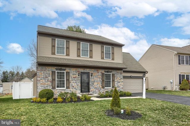 49 HAMLET CIR, Mechanicsburg, PA 17050