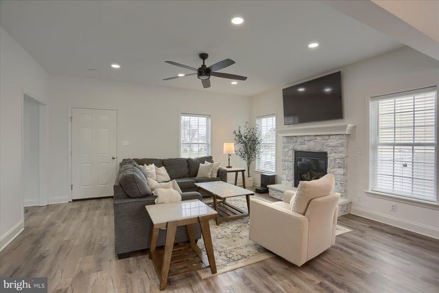 49 HAMLET CIR, Mechanicsburg, PA 17050