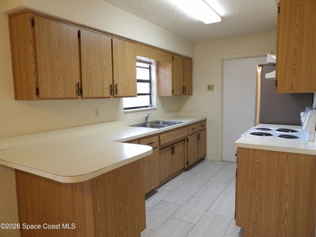 419 Windswept Avenue SW, Palm Bay, FL 32908