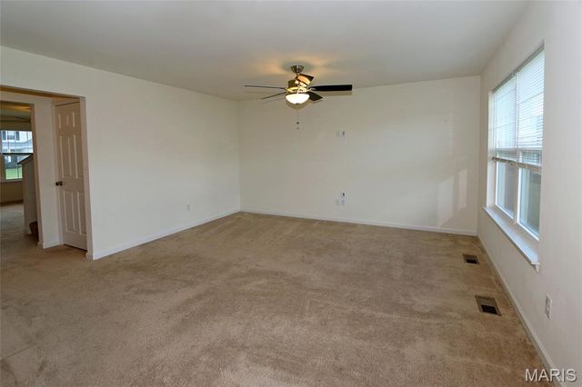 608 Palisades Drive, St Charles, MO 63301