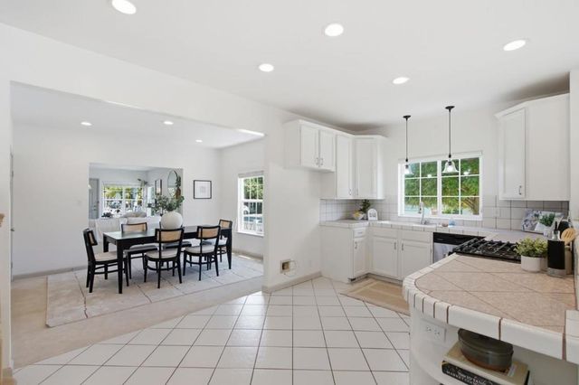 2101 Brittan Avenue, San Carlos, CA 94070