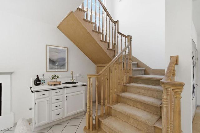 2101 Brittan Avenue, San Carlos, CA 94070