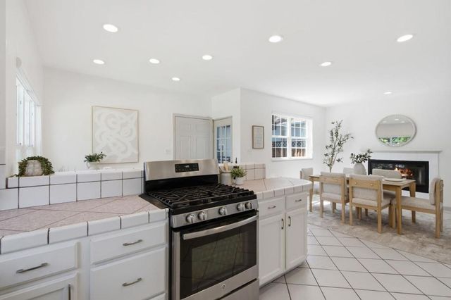 2101 Brittan Avenue, San Carlos, CA 94070
