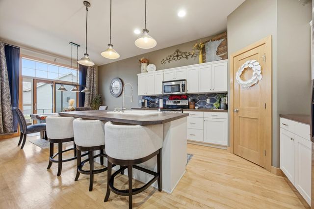 3847 43rd Avenue S, Moorhead, MN 56560