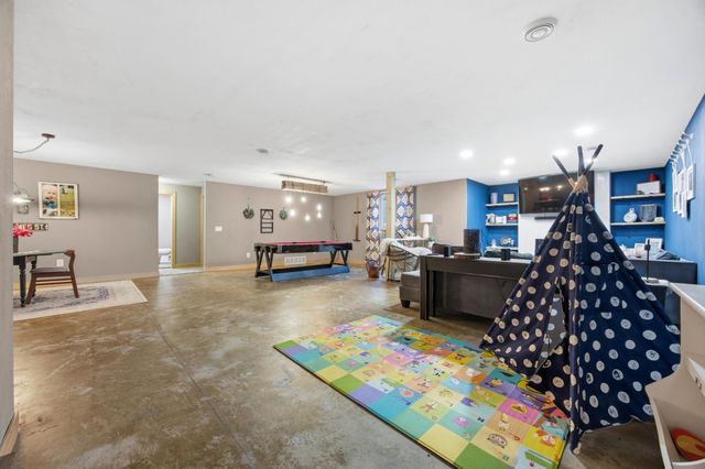 3847 43rd Avenue S, Moorhead, MN 56560