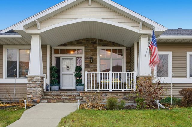 3847 43rd Avenue S, Moorhead, MN 56560