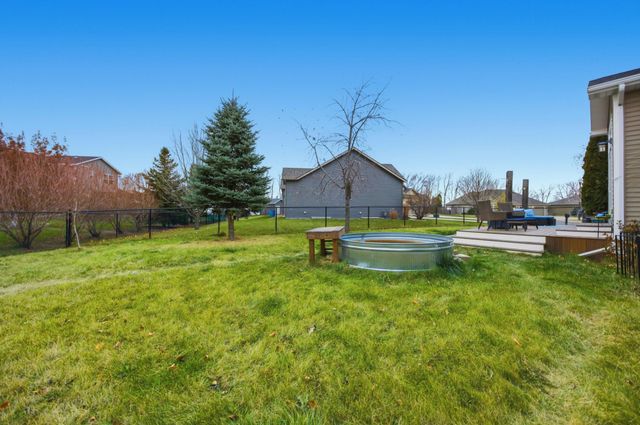 3847 43rd Avenue S, Moorhead, MN 56560