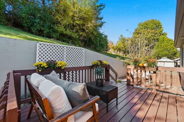 21 Orchard Knoll Drive, Reading, OH 45215