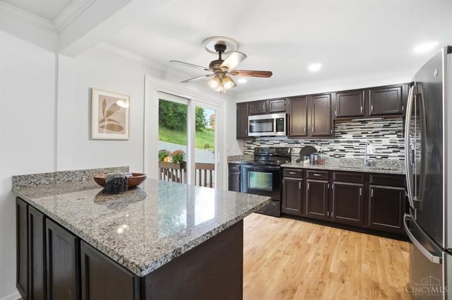 21 Orchard Knoll Drive, Reading, OH 45215