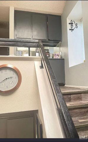 3301 columbus Street 5, Bakersfield, CA 93306