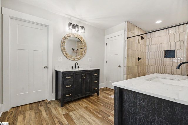 44 Wofford Road, Taylors, SC 29687