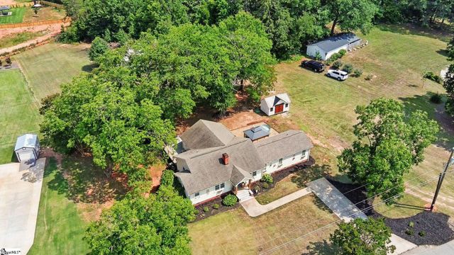 44 Wofford Road, Taylors, SC 29687