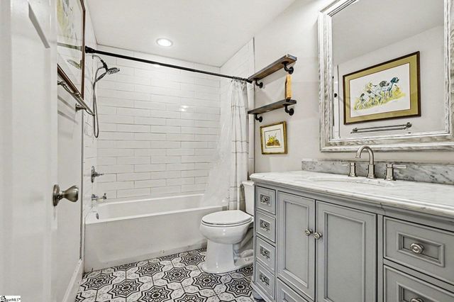 44 Wofford Road, Taylors, SC 29687
