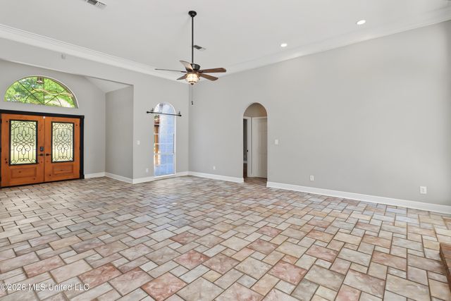 14158 Longwood Circle, D'iberville, MS 39540