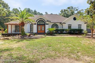 14158 Longwood Circle, D'iberville, MS 39540
