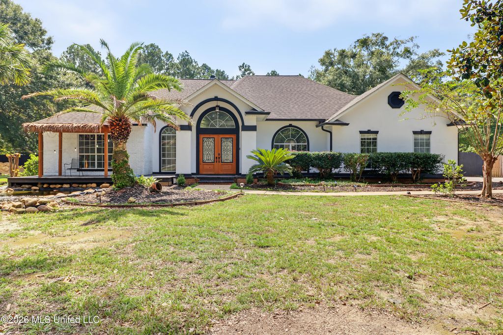 14158 Longwood Circle, D'iberville, MS 39540