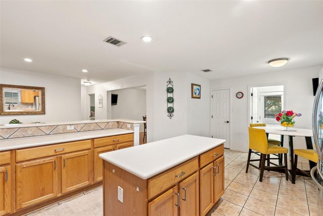 1105 Delia Chapa LN, Hutto, TX 78634