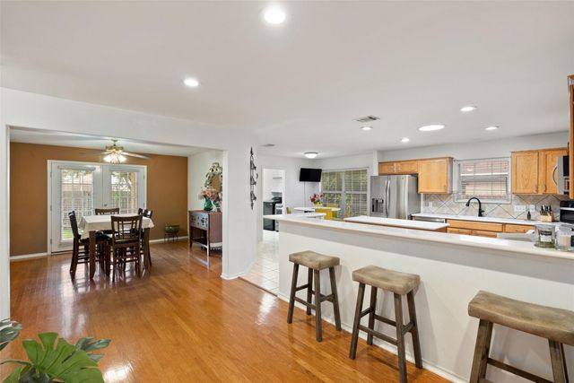 1105 Delia Chapa LN, Hutto, TX 78634